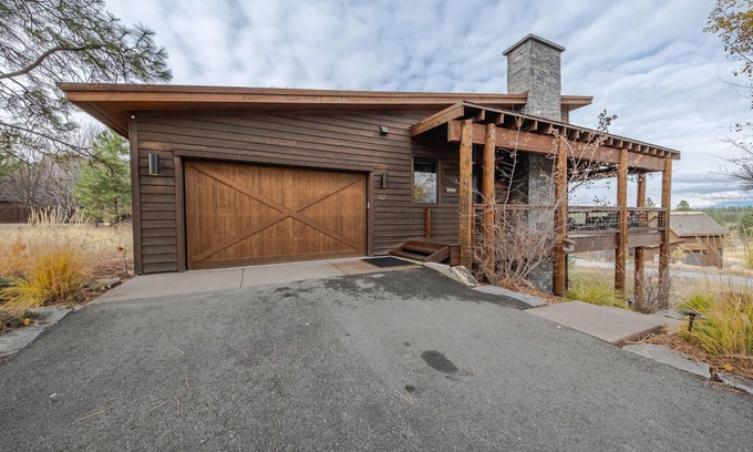 Eureka Haus | Treehouse at the Wilderness Club