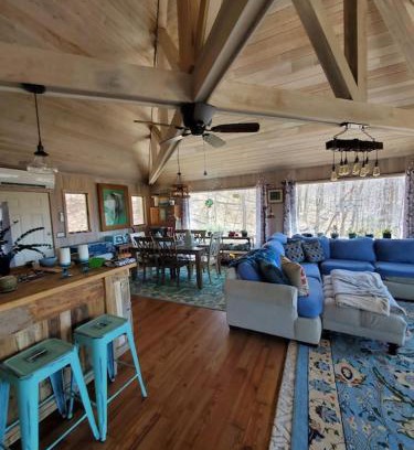 Burnsville Haus | Treehouse Cathedral in Blue Ridge Mountains, NC