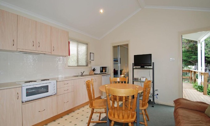 Triabunna Resort | Triabunna Cabin & Caravan Park