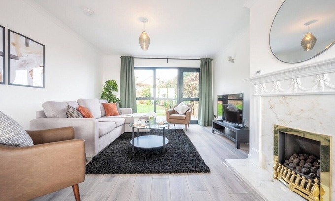 Caerleon Haus | Trinity View by Tŷ SA - Beautiful 5 bed in Newport