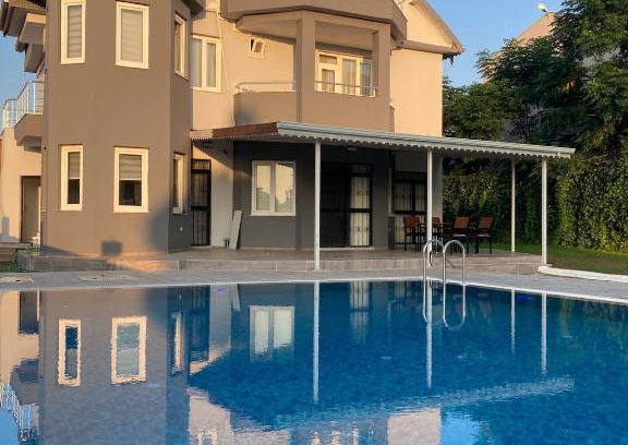 Bogazkent Villa | Triplex Villa with Pool PATERA VILLA