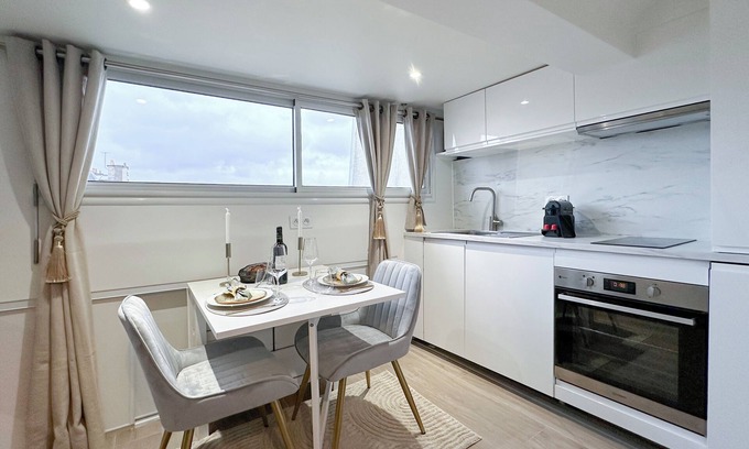 8th Arrondissement Resort | TRONCHET
