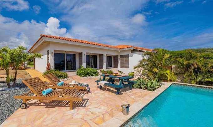 Santa Cruz Wohnung | Tropical Getaway Near Arikok National Park ~ Pool!