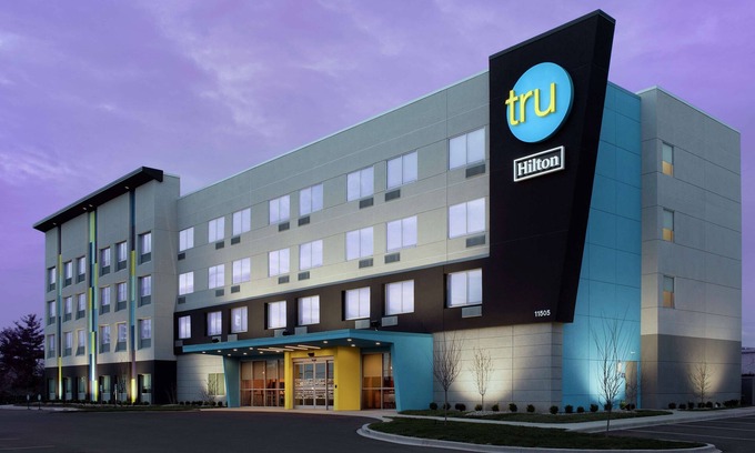 Jeffersontown Hotel | Tru by Hilton Louisville East