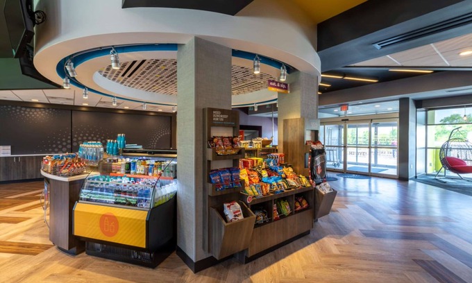 Keowee Hotel | Tru by Hilton Seneca Clemson