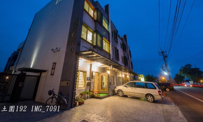 Zhuangwei Bed & Breakfast | Tu Wei 192
