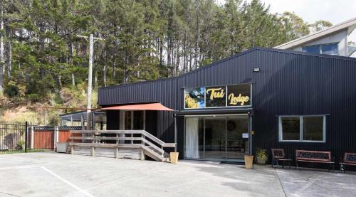 Oakura Bed & Breakfast | Tui Lodge Oakura