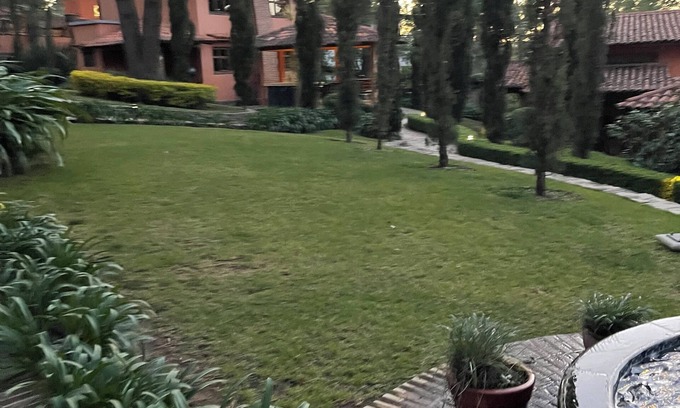 Mazamitla Kabine | Tulipán Cabaña 100% de Lujo con Hermosos Jardines y Fuentes Iluminadas