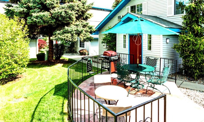 North Spokane Haus | Turning Leaf Townhome Suites