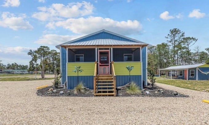 Steinhatchee Haus | Turtle Hatch at Blue Haven is a 2 bedroom home in the heart of Steinhatchee.