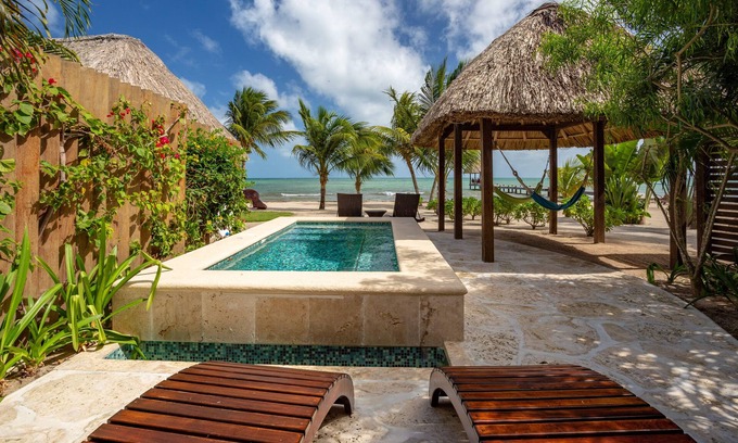 Surfside Villa | Turtle Villa | Romantischer Kurzurlaub am Strand | Neu renoviert | Privater Pool