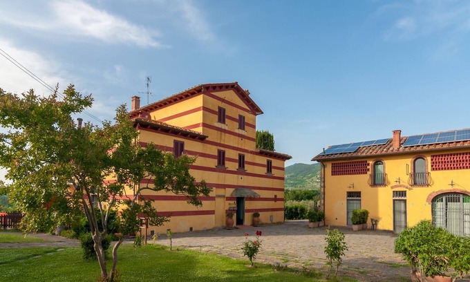 Pian di Sco Villa | Einladende Villa mit Swimmingpool in der Toskana