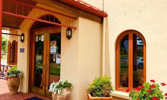 Myrtleford Wohnung | Tuscan Villa in Myrtleford