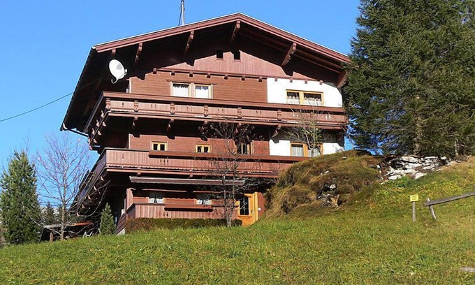 Juns Haus | Tux Holiday Home by Interhome