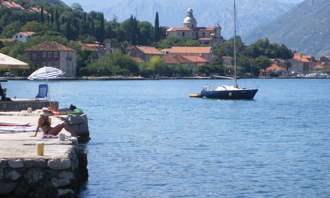 Prcanj Wohnung | ZWEI-BETT-APT MIT POOL IN PRCANJ, KOTOR, ERSTAUNLICHEN ANSICHTEN, MINUTEN VON WATERFRONT
