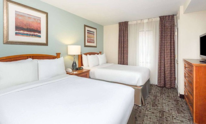 Dunwoody Hotel | TWO Family-friendly 2BR Suites with Breakfast, Full Kitchens! Pool, Pet-friendly