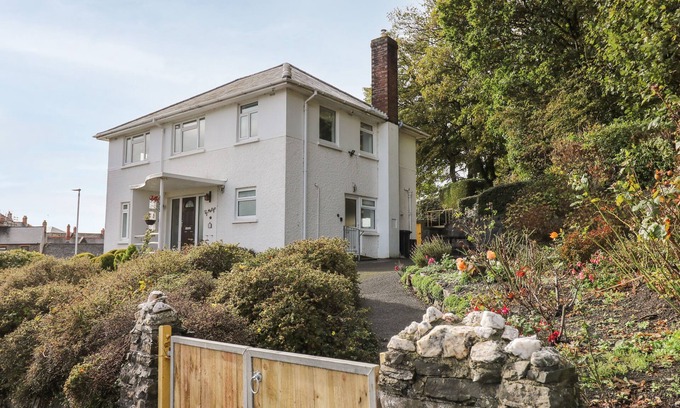 Aberystwyth Haus | TY MELYN, family friendly, country holiday cottage in Aberystwyth