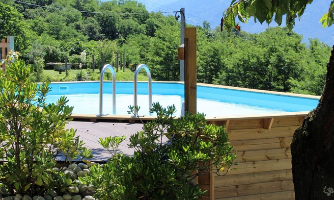 Sorico Haus | typisches Rustico mit Garten und wunderbarem Blick auf den Comer See und Pool