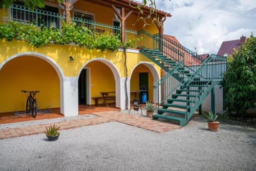 Dolni Dunajovice Haus | Ubytování Kroupa