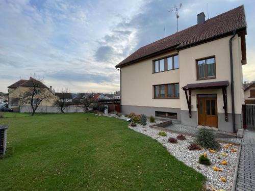 Modra Haus | Ubytování u zastávky