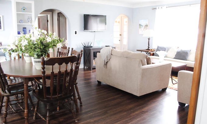 Au Gres Haus | Ultimate Beach Retreat on Lake Huron