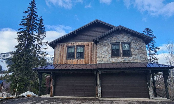 Whitefish Haus | Ultimate Whitefish Mountain Home, Sleeps 44, 17BD 12BA, Incredible Space!