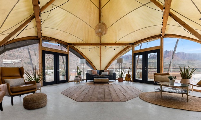 Virgin Kabine | Under Canvas Zion