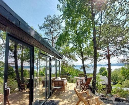Fjellstrand Haus | Unique Design And Beautiful View In Fjellstrand