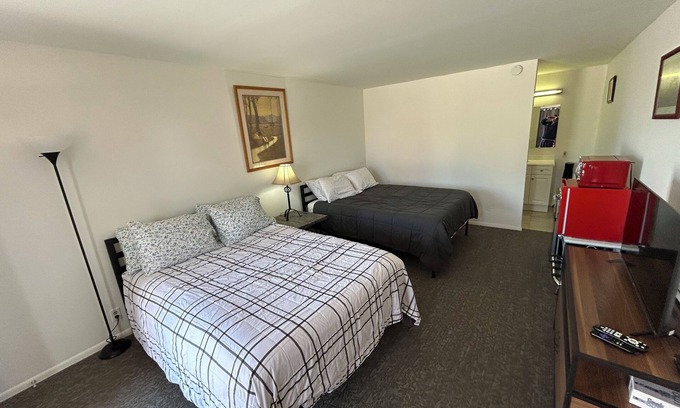 Fillmore Wohnung | Cozy Unit 14 studio with two queen beds, WiFi and AC in historic Fillmore