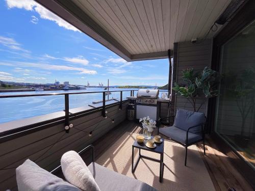 Gamle Oslo Wohnung | Unmatched Location - Front Row Fjord Apartment - 2 Bedrooms, Fully Equipped