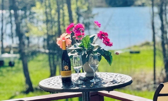 McGregor Haus | Unwind at a Tranquil 2-Bedroom Lakeside Retreat in Northern Minnesota