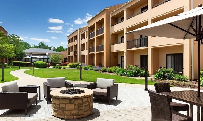Whippany Hotel | Unwind in Style While Exploring New Jersey's Attractions! Hotel w/ Self Parking