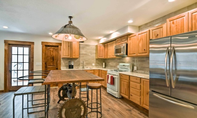 Salina Wohnung | Apt auf Salina Main St - in der Nähe von Fishlake + Capitol Reef