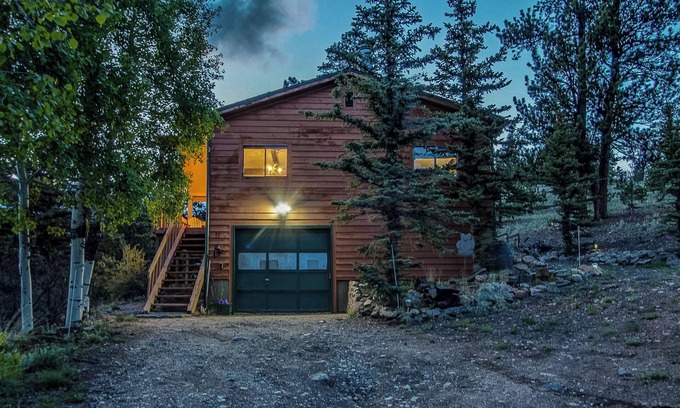 Indian Mountain Kabine | Upgraded & Private Cabin, Incredible Views over 6+ acres by Nat'l park access
