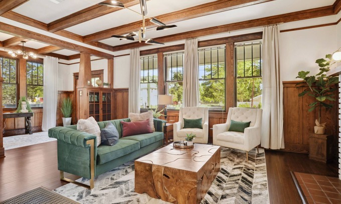 Roseland Terrace Historic District Haus | Upscale Garden District Stunner Near LSU/Downtown - Sleeps 8