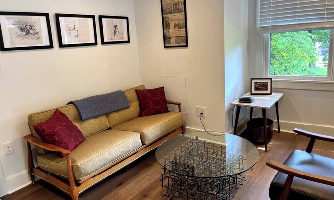 Edgewood Wohnung | Urban Oasis Carriage House US OPEN