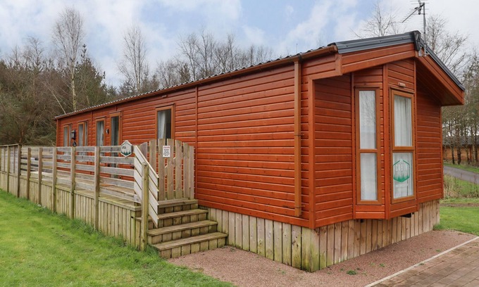 Morpeth Hütte | URSA, pet friendly, character holiday cottage in Felmoor Park