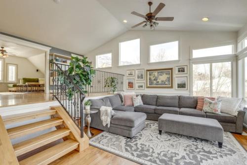 Granite Haus | Within minutes to Ski Resorts and fireplace