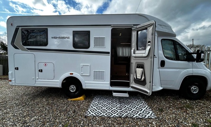 Heaton Haus | Vaaroom London Explorers' Pod