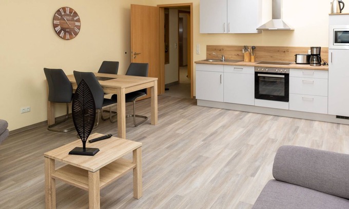 Gutzkow Wohnung | Ferienwohnung/App. für 4 Gäste mit 86m² in Gützkow (175686)