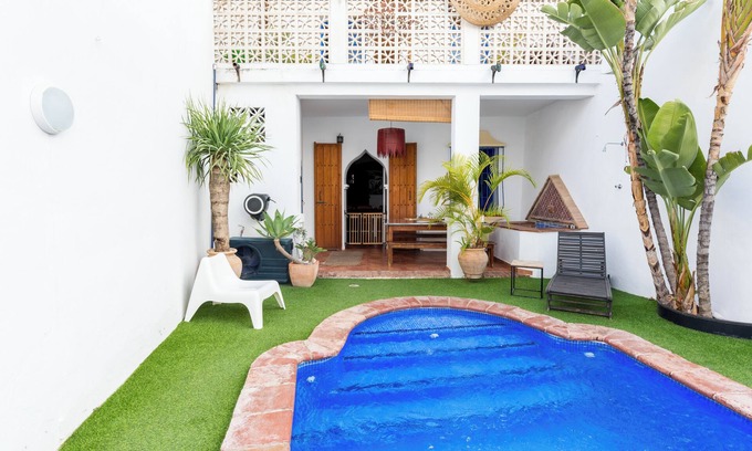 Rio Velez Haus | Ferienhaus 'El Patio Andaluz' mit schönem Interieur, beheiztem Pool, WLAN & Klimaanlage