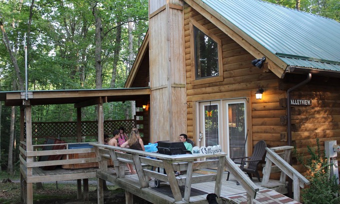 Hico Kabine | Valley View 2BR Kabine mit Whirlpool