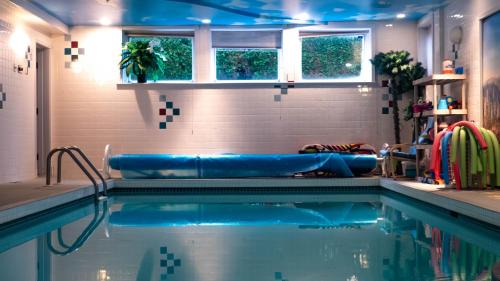 Kerrisdale Haus | Van Nest near YVR UBC Downtown