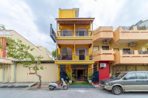 Kalapettai Haus | VARSHA PALACE, Near Rock Beach and Manakula Vinayagar Temple, White Town, Pondicherry