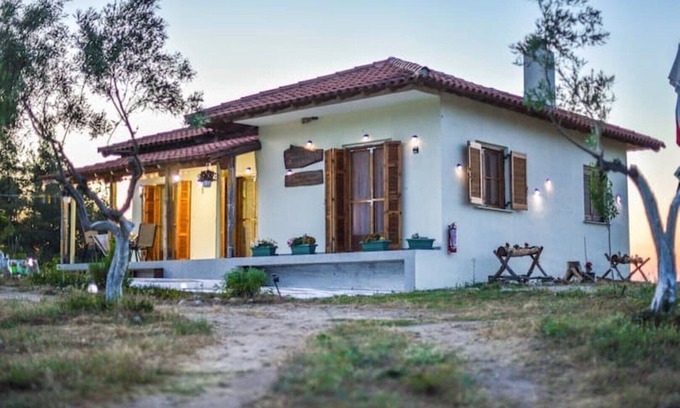 Sithonia Hütte | Vast Emerald, the only house in Kavourotrypes