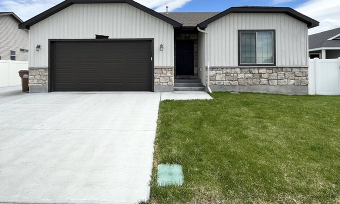 Chubbuck Haus | Vast family home in neighborhood-complete w/ full game room