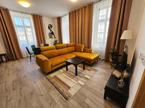 Hradec Kralove Wohnung | Velký byt 3+kk Klicperova, 2 ložnice