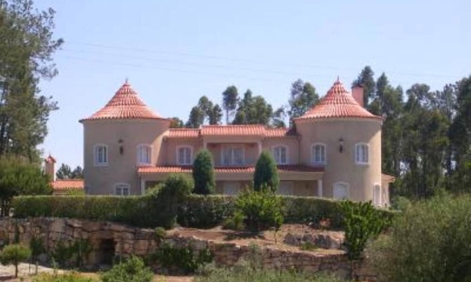 Nossa Senhora das Misericordias Haus | Very nice villa with swimming pool 3 suite 3 bedrooms (between OUREM - FATIMA )