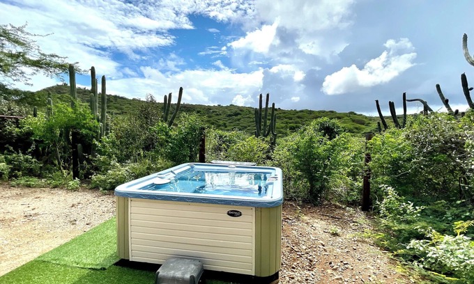 Savaneta Wohnung | Very quiet apartment with tub and a beautiful view at the edge of national park.
