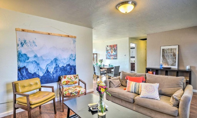 Montgomery Park Haus | Vibrant ABQ Adobe Den Mtn Views, Walk to Park!